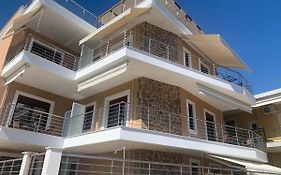 Alkioni'S Nest Apartments